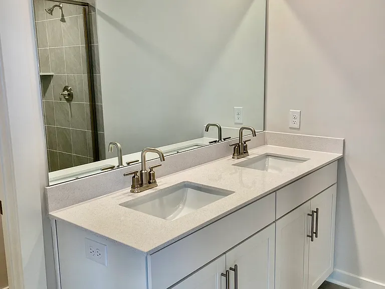 1057 Ewell Farm Cir — Photo 20