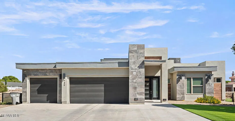 745 Camino Norte Ct
