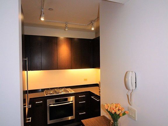 3rd image of 40 Broad St #24C