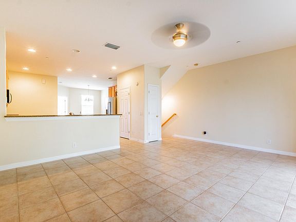 3rd image of 1151 Venetian Harbor Dr NE