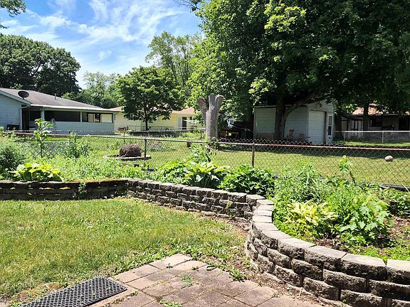 4th image of 1006 W Taylor Ln