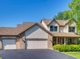 6318 Cherokee Trl, Lino Lakes, MN 55038