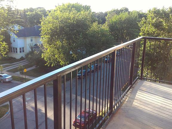 4th image of 310 Lathrop Ave APT 300