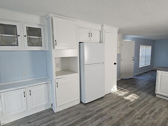 3rd image of 2737 W Washington Ctr #249