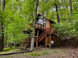 701 Natchez Ln, Sugar Grove, OH 43155