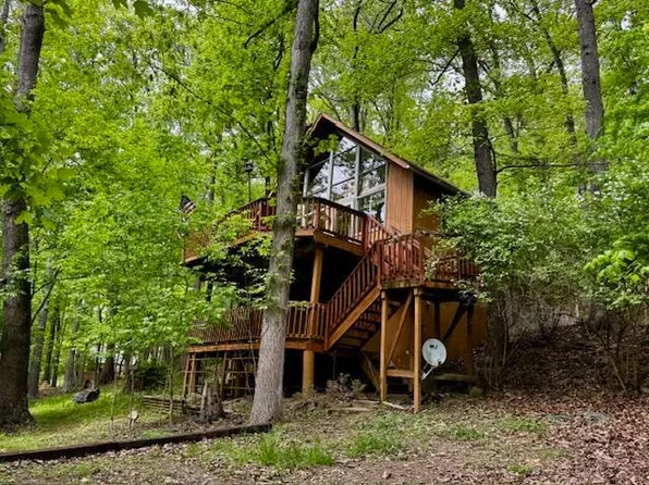 701 Natchez Ln, Sugar Grove, OH 43155
