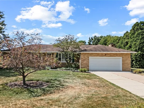 10419 Laurens Dr NE, Dover, OH 44612