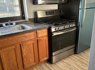 34 N Long Beach Rd APT 2L, Rockville Centre, NY 11570