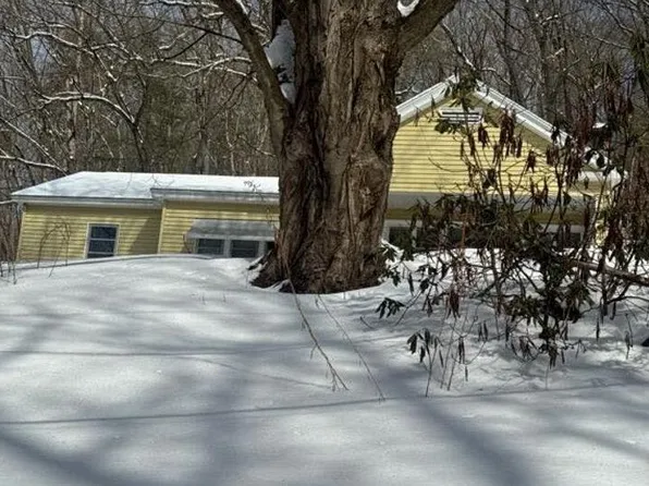 36 Beruk Hill Rd, Hinsdale, NH 03451