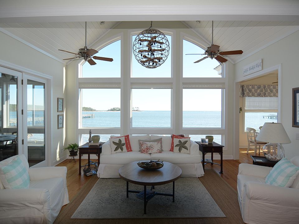 1st image of 13 River Club Dr