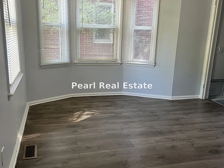 11640 Somerset Ave — Photo 4