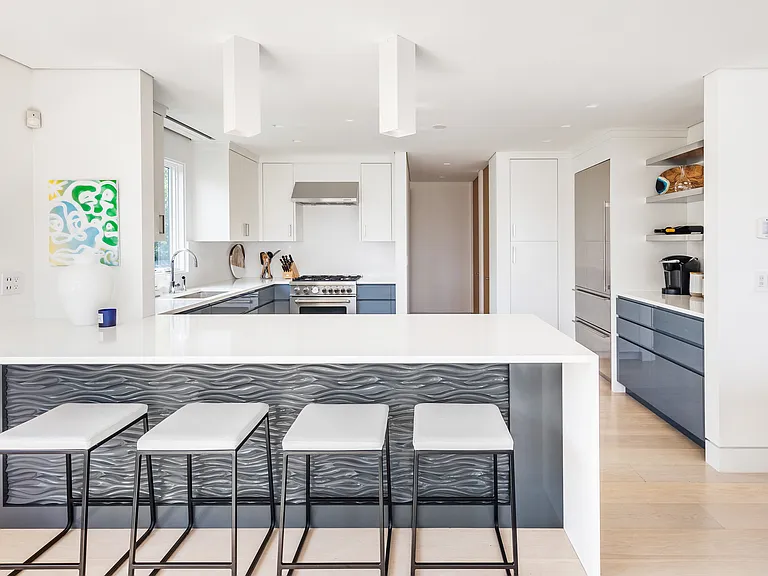 36 Sanger Pl — Photo 6