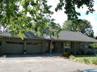 172 Terrace Trail South St, Shawnee, KS 66217