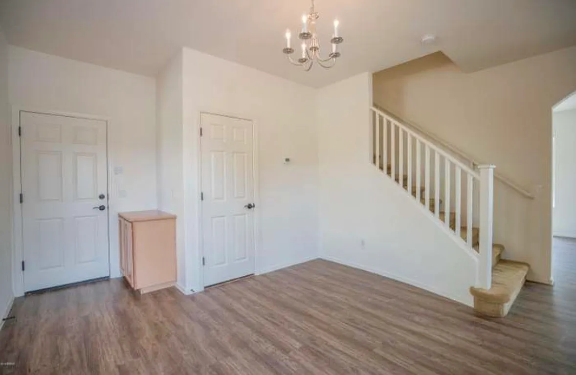 3 bed, 1495 sqft, $1,800 — Photo 4