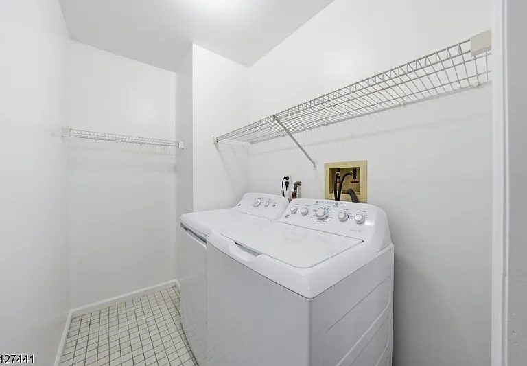 11 Deer Hill Ct — Photo 28