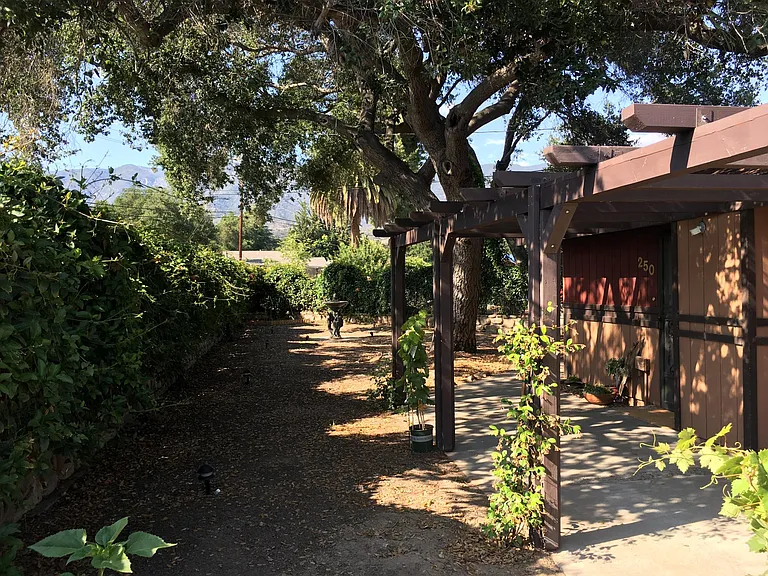250 N La Luna Ave — Photo 34
