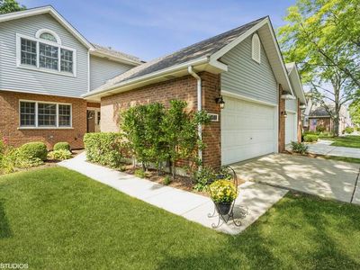 8580 Pearson Dr, Darien, IL, 60561