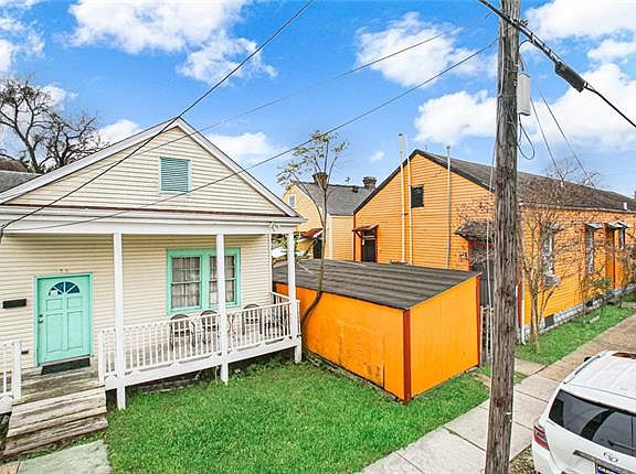 2nd image of 4622 S Robertson St