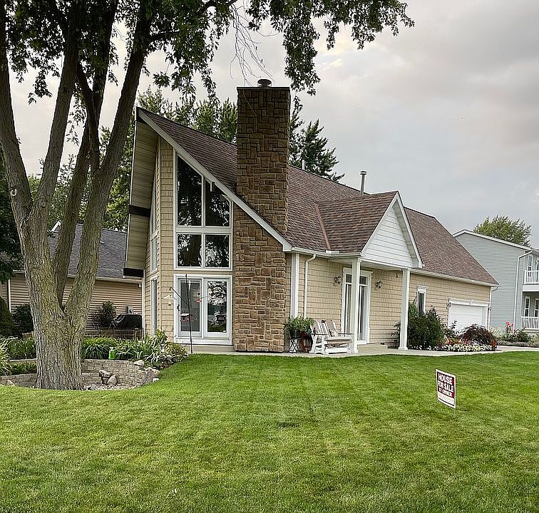 1st image of 2142 S Emerald Shores Dr