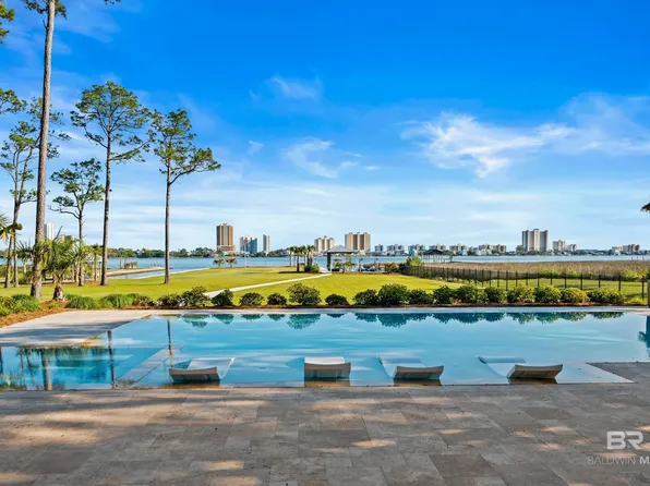 649 W Fort Morgan Rd, Gulf Shores, AL 36542