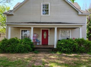 511 W Minnesota Ave, Chickasha, OK 73018