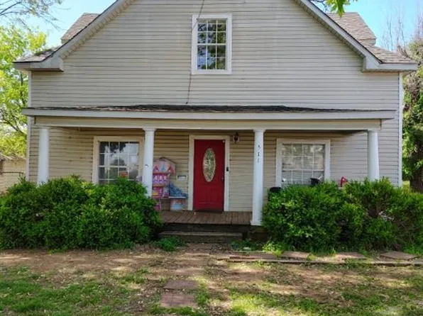 511 W Minnesota Ave, Chickasha, OK 73018