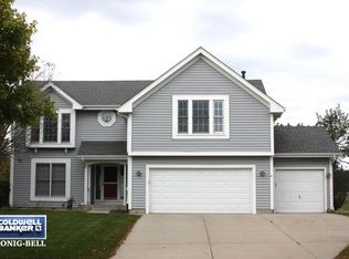 1351 Knollwood Cir, Crystal Lake, IL 60014