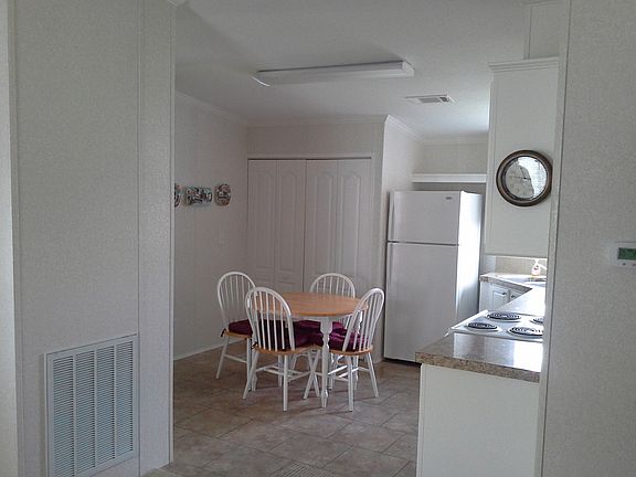 5th image of 502 Minneola Ave