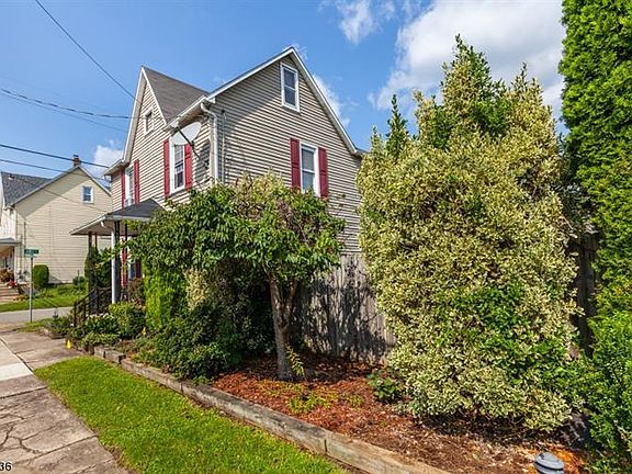 2nd image of 749 Columbus Ave