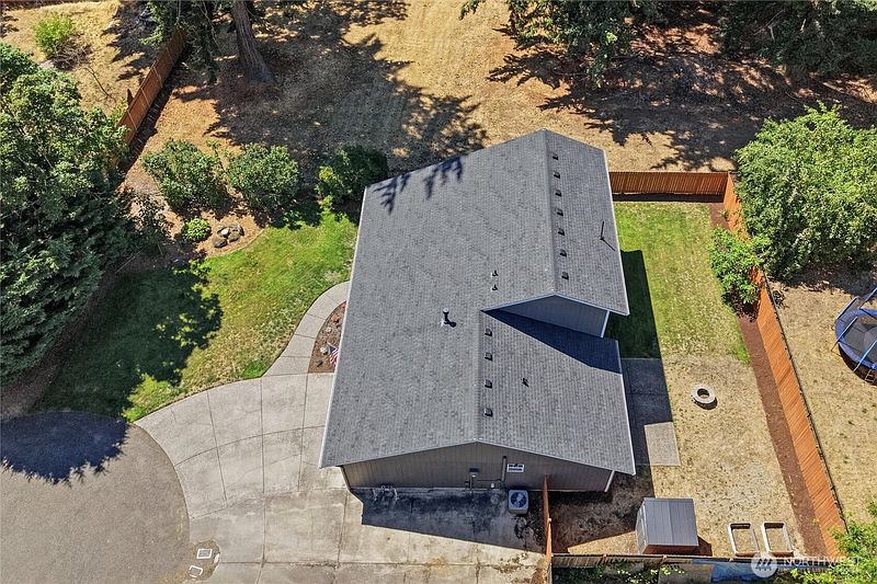 4th image of 10700 SE 16th Street