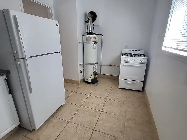 1324 Addison St #1 — Photo 12