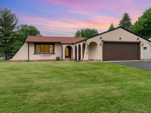 3971 McKnight Rd N, White Bear Lake, MN 55110