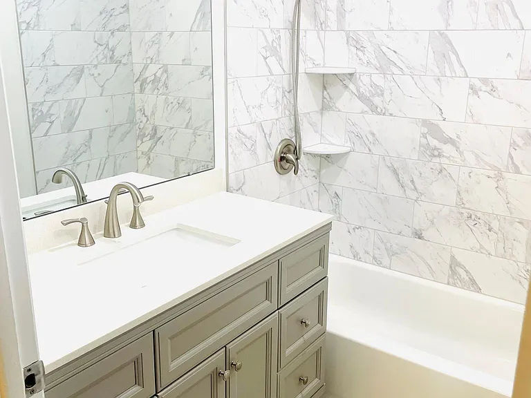 306 N Lake Dr — Photo 4
