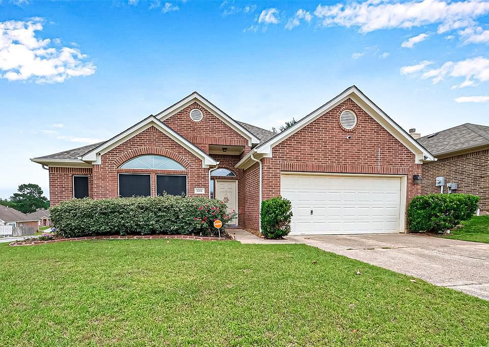 1st image of 2212 Highland Crossing Dr