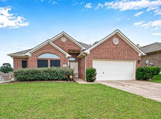 2212 Highland Crossing Dr, Conroe, TX 77304
