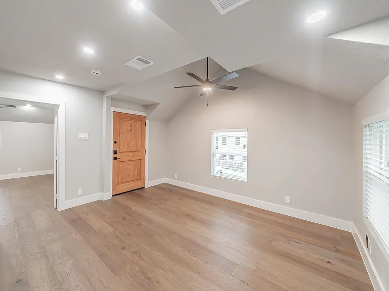 3008 McPherson Ave #D — Photo 3