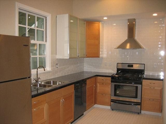 1st image of 460 N Marengo Ave #462