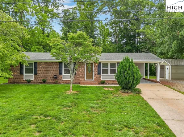 225 E Greencrest Drive, Millers Creek, NC 28651