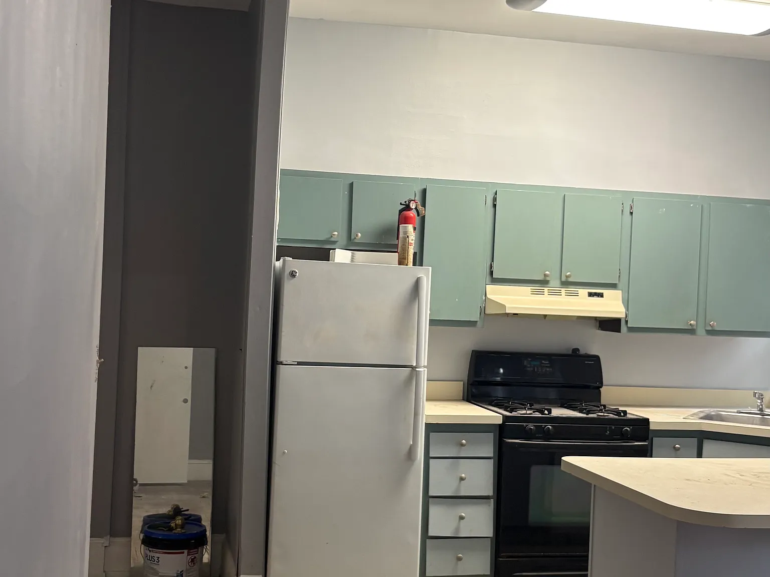 3 bed, 1450 sqft, $2,095 — Photo 2