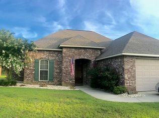 8 Chapel Hill Blvd W, Hattiesburg, MS 39402