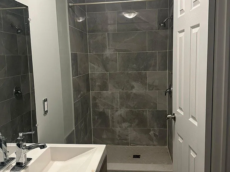 362 Richmond St #2 — Photo 9