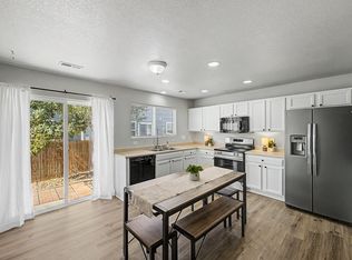7825 S Kalispell Cir, Englewood, CO 80112