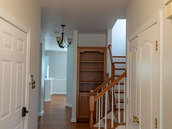4th image of 14741 Dogwood Park Ln