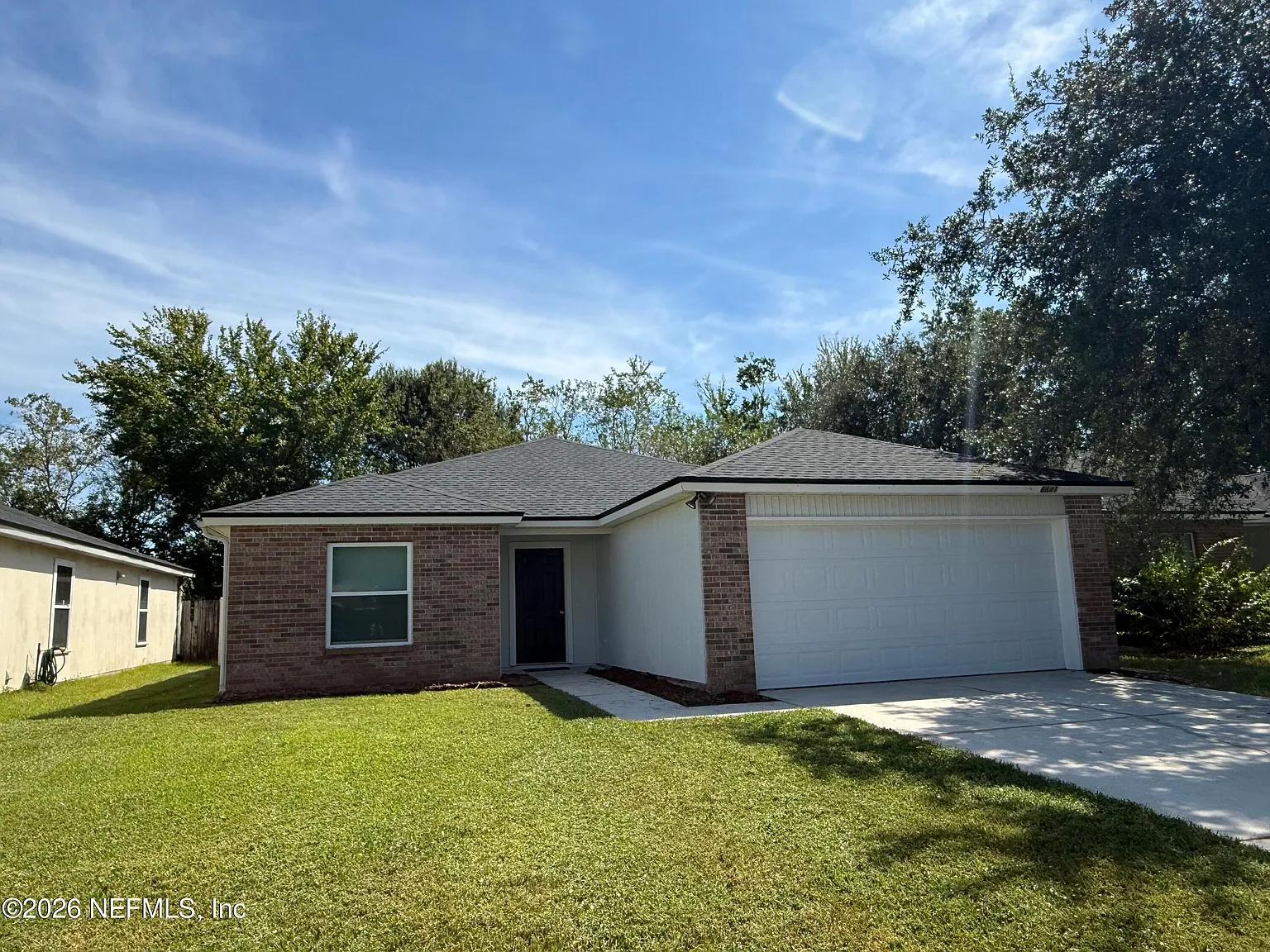 3 bed, 2.0 bath, 1548 sqft, $2,199 — Photo 2