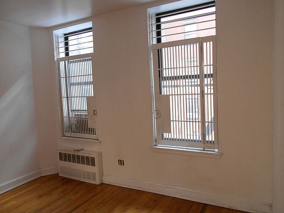 3rd image of 268 E 4th St APT 3AB