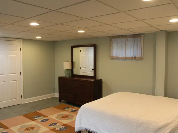 (undisclosed Address), Vienna, VA 22182