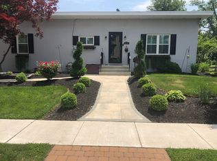 291 S Church St, Moorestown, NJ 08057