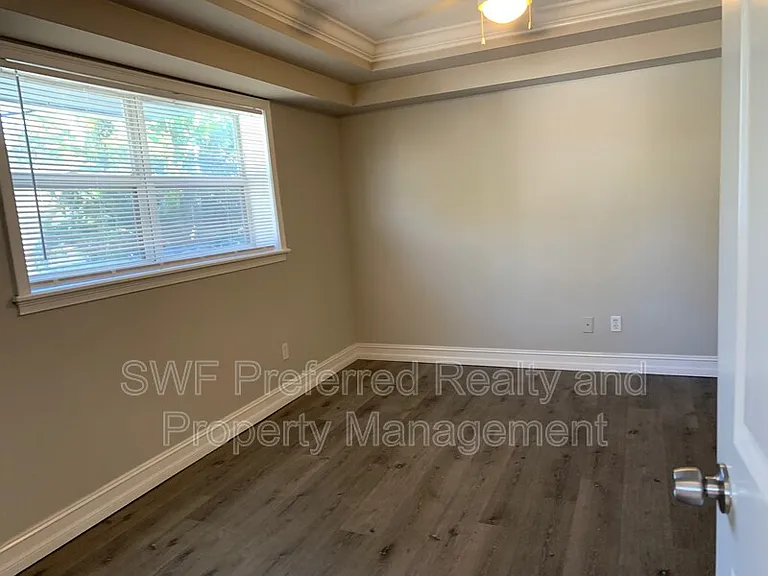222 Fairweather Ln #1 — Photo 7