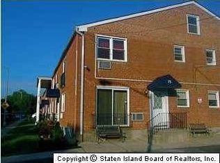 75 Vera St, Staten Island, NY 10305