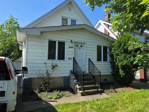 19600 Ormiston Ave, Euclid, OH 44119